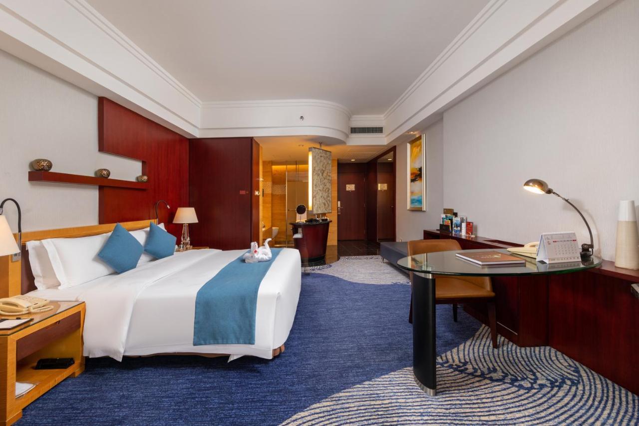 Zhuhai Charming Holiday Hotel Bagian luar foto