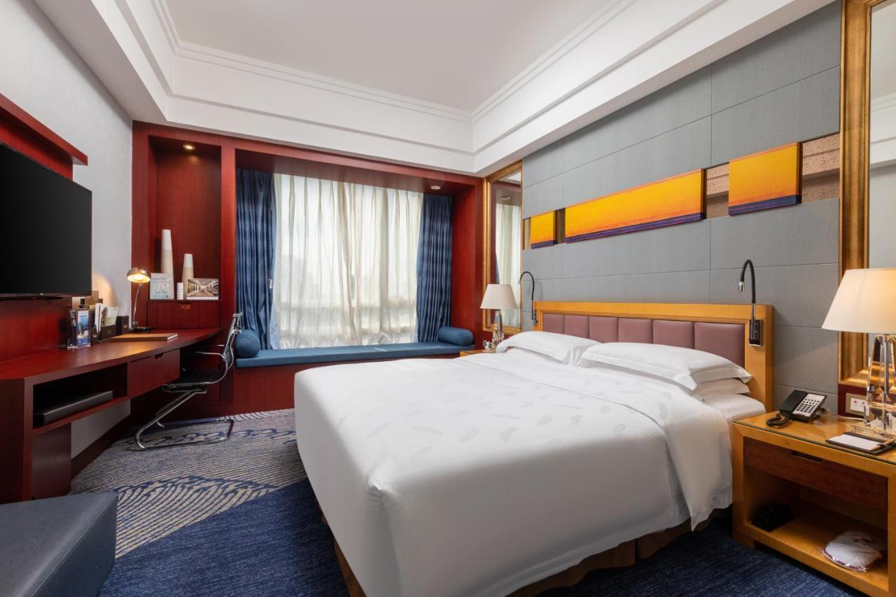 Zhuhai Charming Holiday Hotel Bagian luar foto