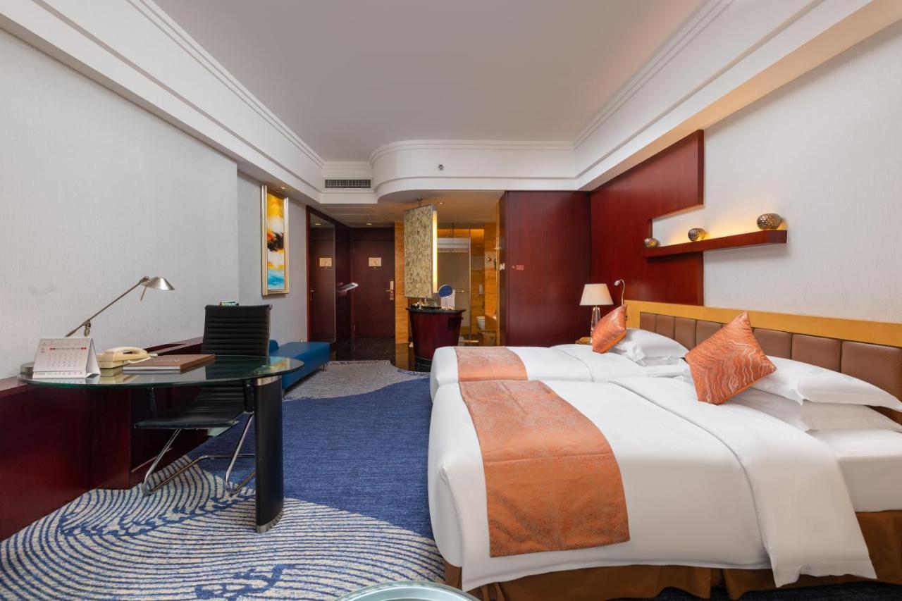 Zhuhai Charming Holiday Hotel Bagian luar foto